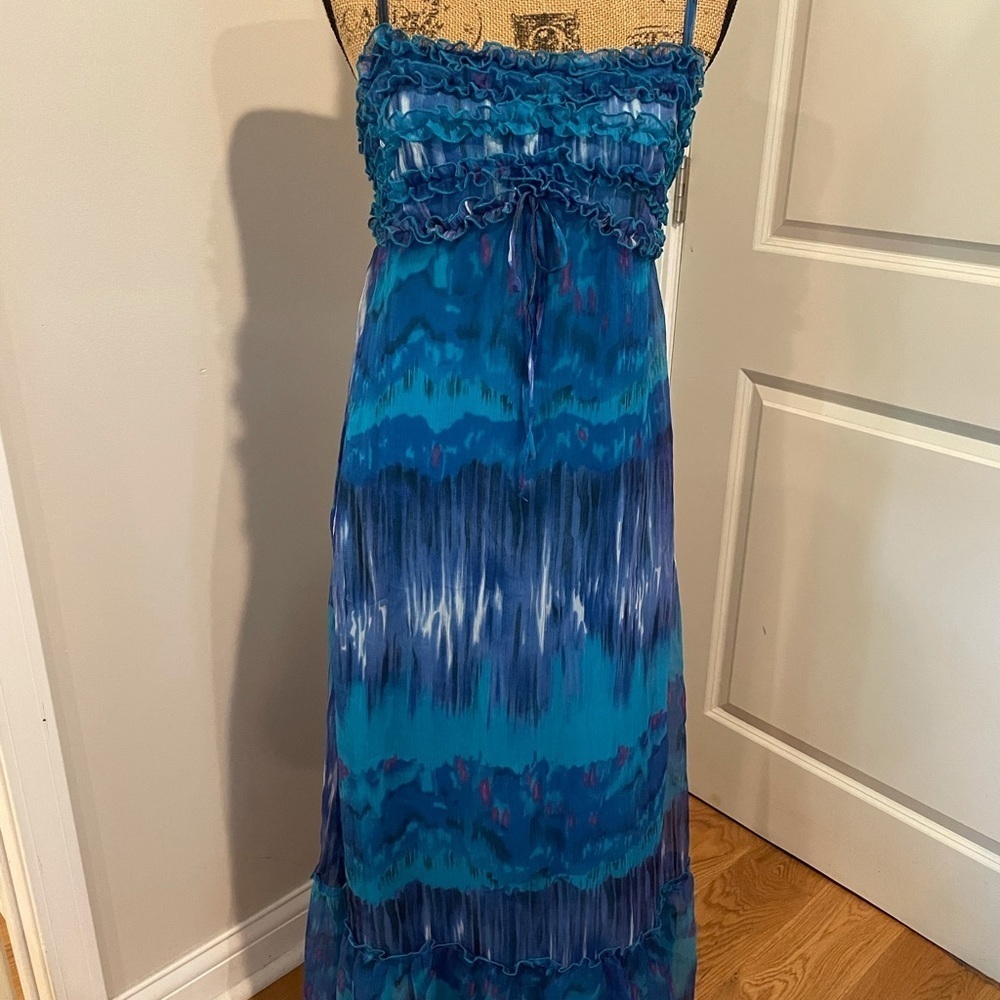 Live and let live maxi dress
